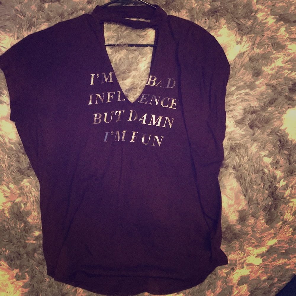 Express- Deep V oversized T